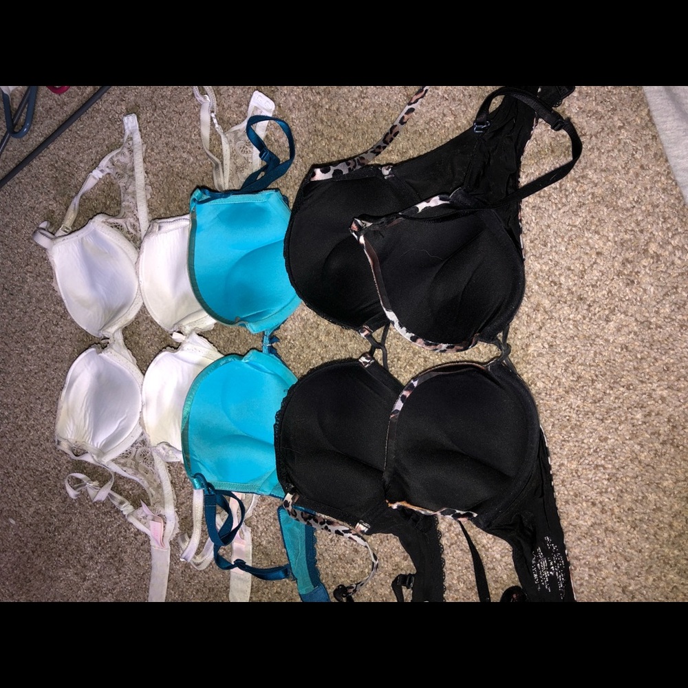 Victoria’s Secret 32B - Picture 2 of 6